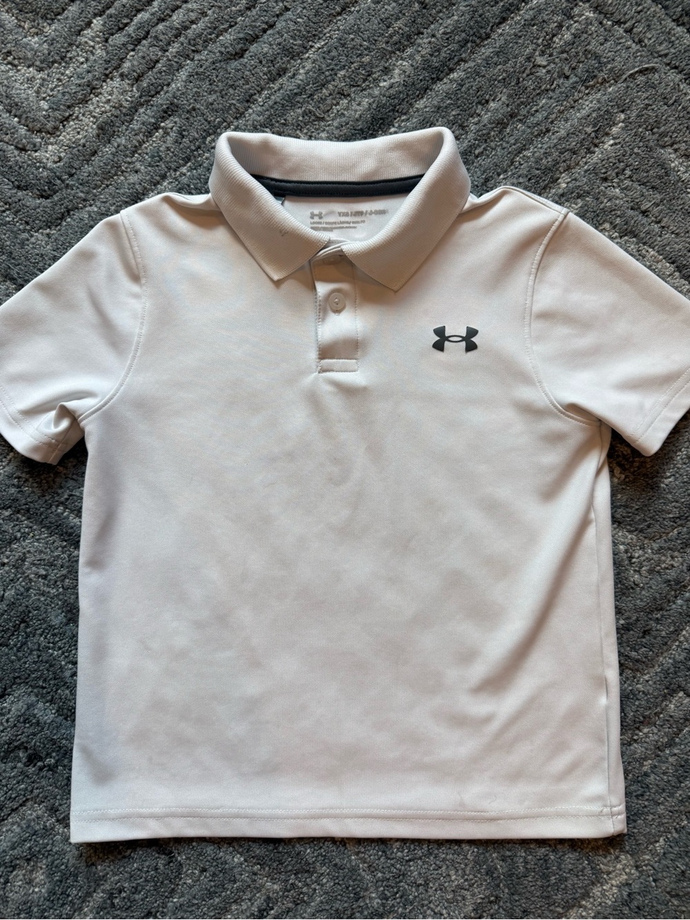 Under Armour Boys' White Polo Performance Shirt, size yxs (size 7)